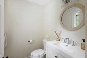  11 S Pleasant St, Hingham, MA 02043, US Photo 25