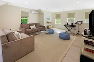  11 S Pleasant St, Hingham, MA 02043, US Photo 35