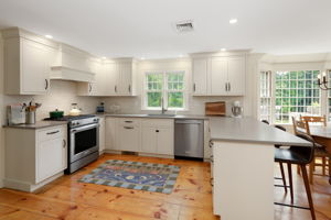  11 S Pleasant St, Hingham, MA 02043, US Photo 13