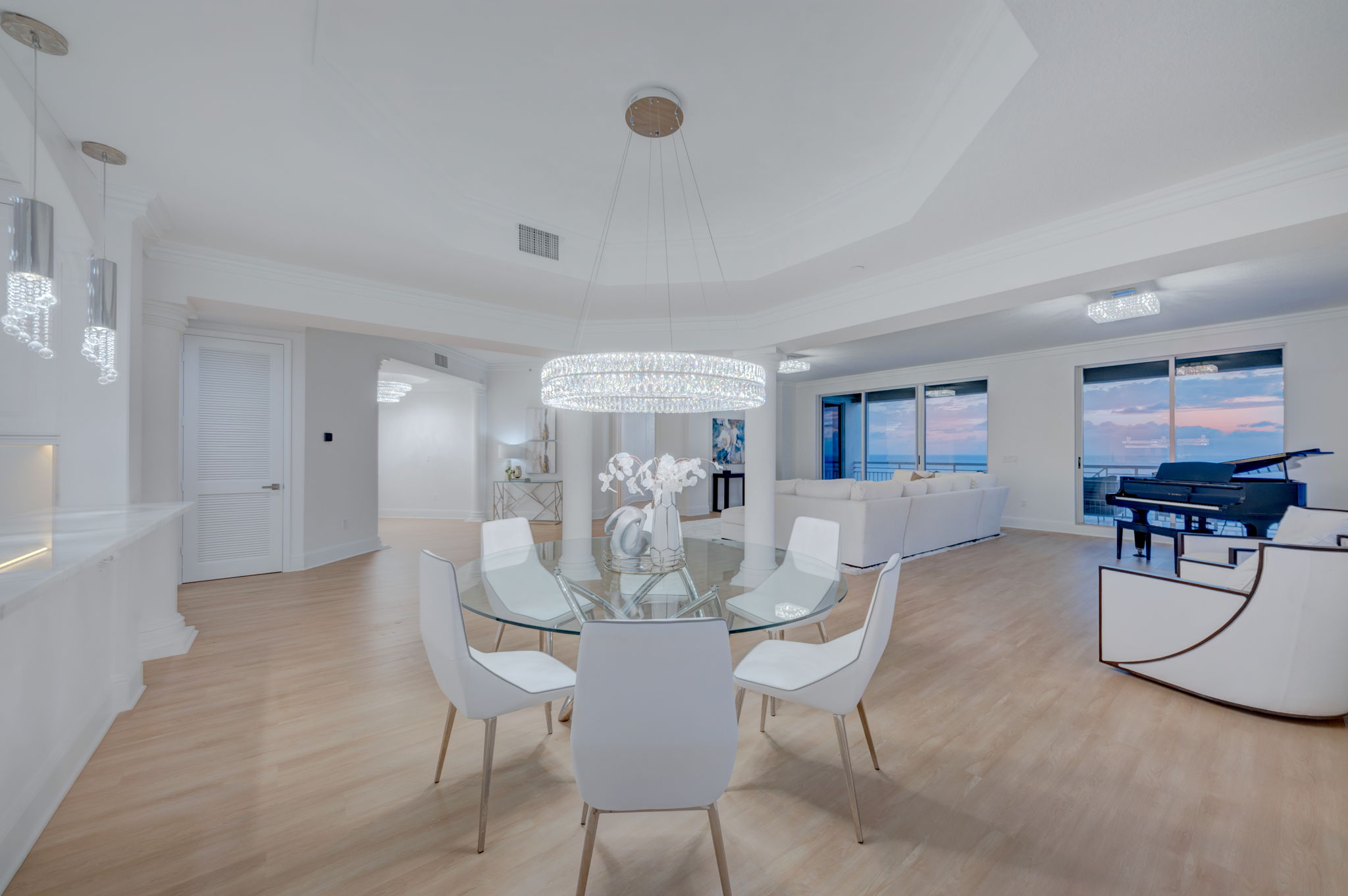 Dining Room2b
