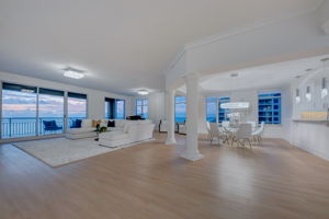 Living and Dining Room1c