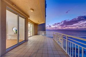 Side Bedrooms Balcony2b