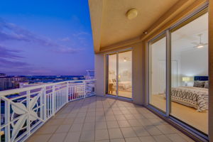 Side Bedrooms Balcony1b