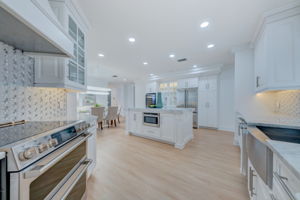 Kitchen12