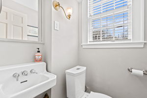  11 Sanborn St, Winchester, MA 01890, US Photo 16