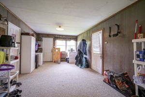  Photo 33