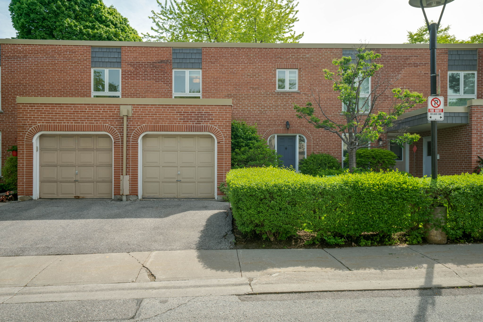 11 Scenic Millway Toronto, ON M2L 1S4