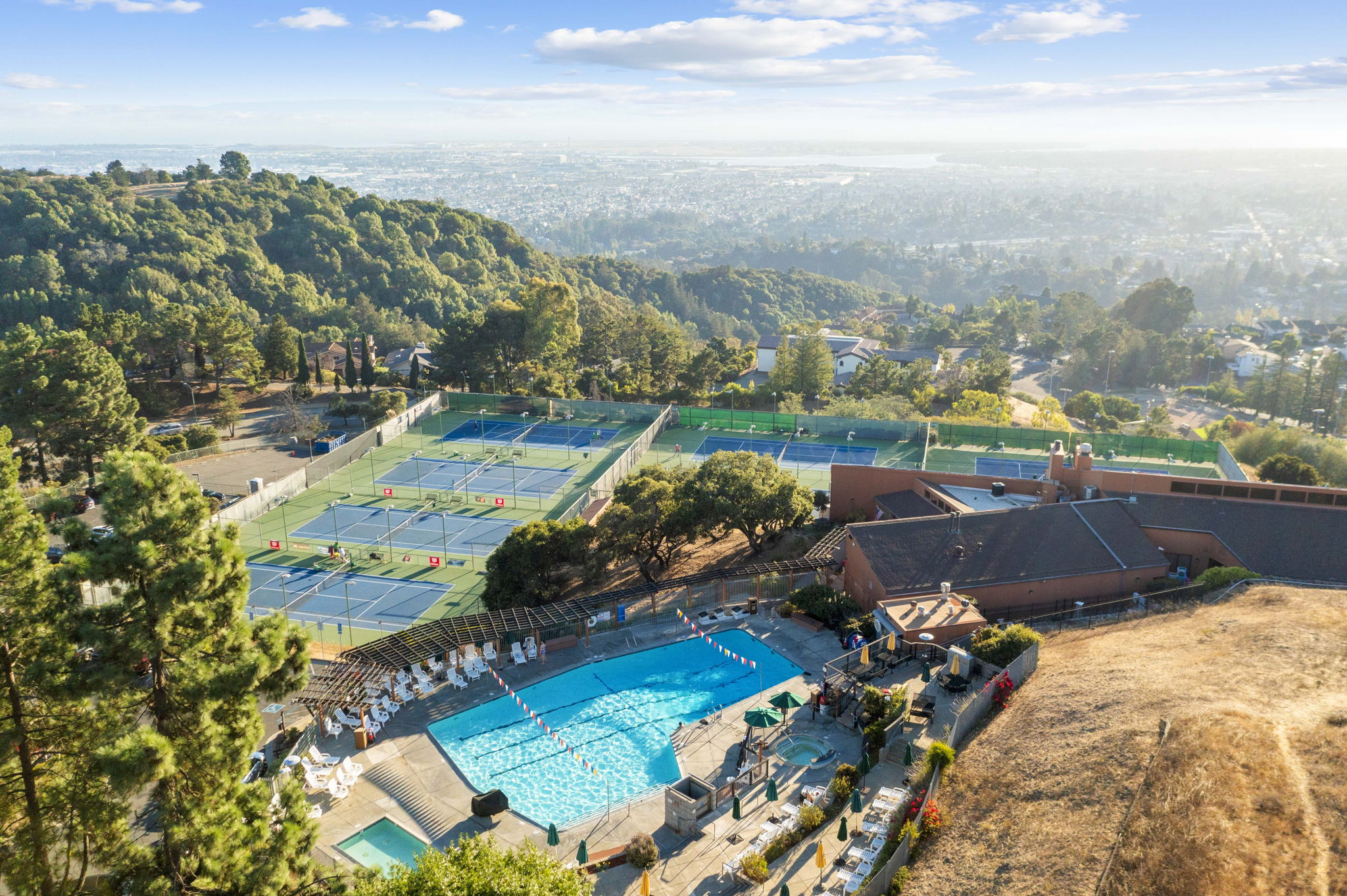 Oakland Hills Tennis Club