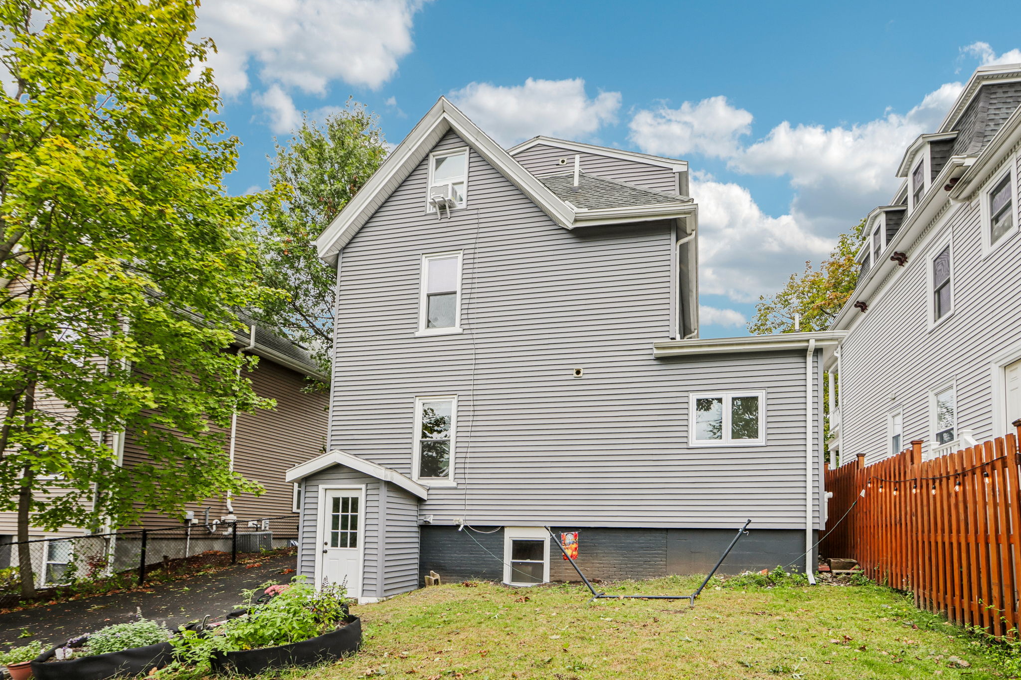 Sharon St-S3009-035r