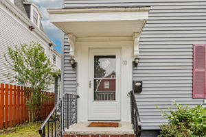 Sharon St-S3009-003r