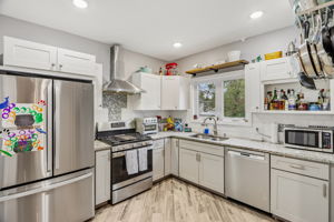 Sharon St-S3009-008r