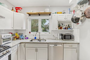 Sharon St-S3009-011r