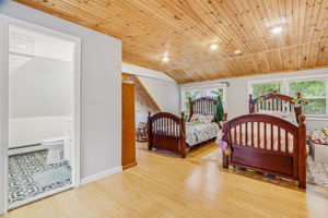 Sharon St-S3009-024r