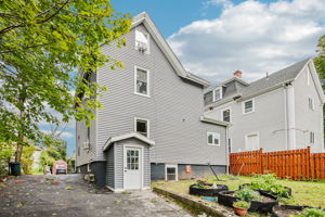 Sharon St-S3009-033r