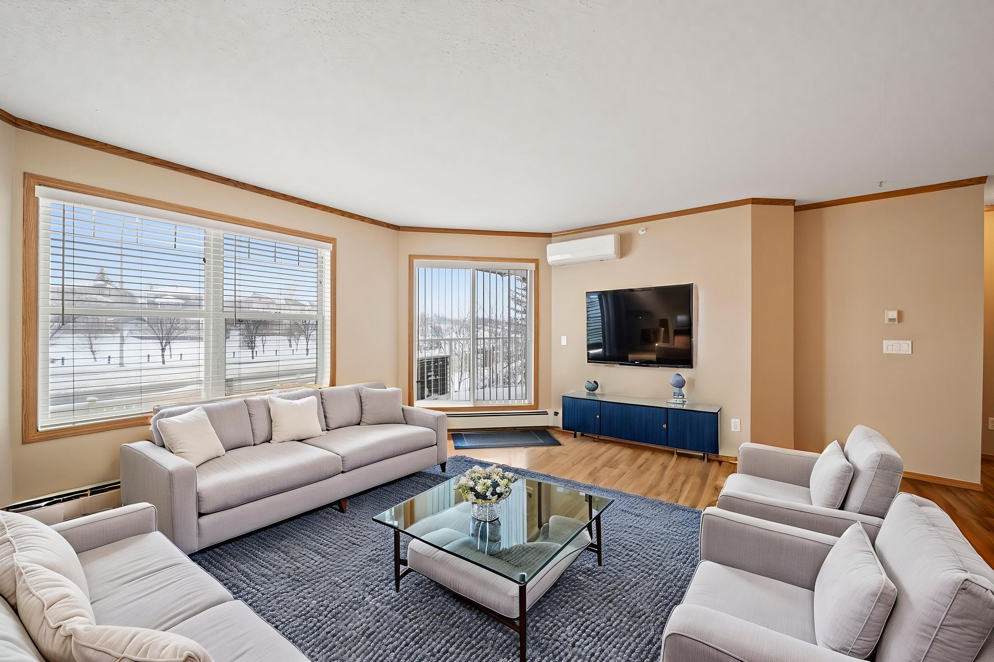 IMG_7399 virtually staged.jpeg