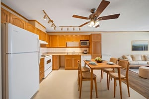 IMG_7389 virtually staged.jpeg