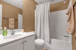  Photo 49
