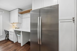 Primary Bedroom Closet