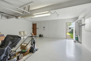  Photo 52