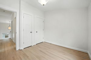  Photo 35