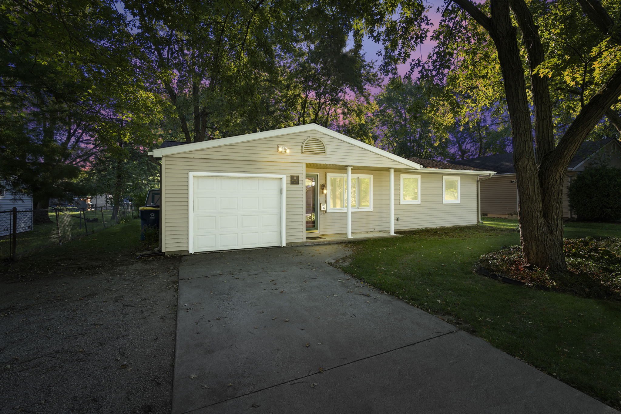 11 Westgate Rd, Bluffton, IN 46714 AK Media Company