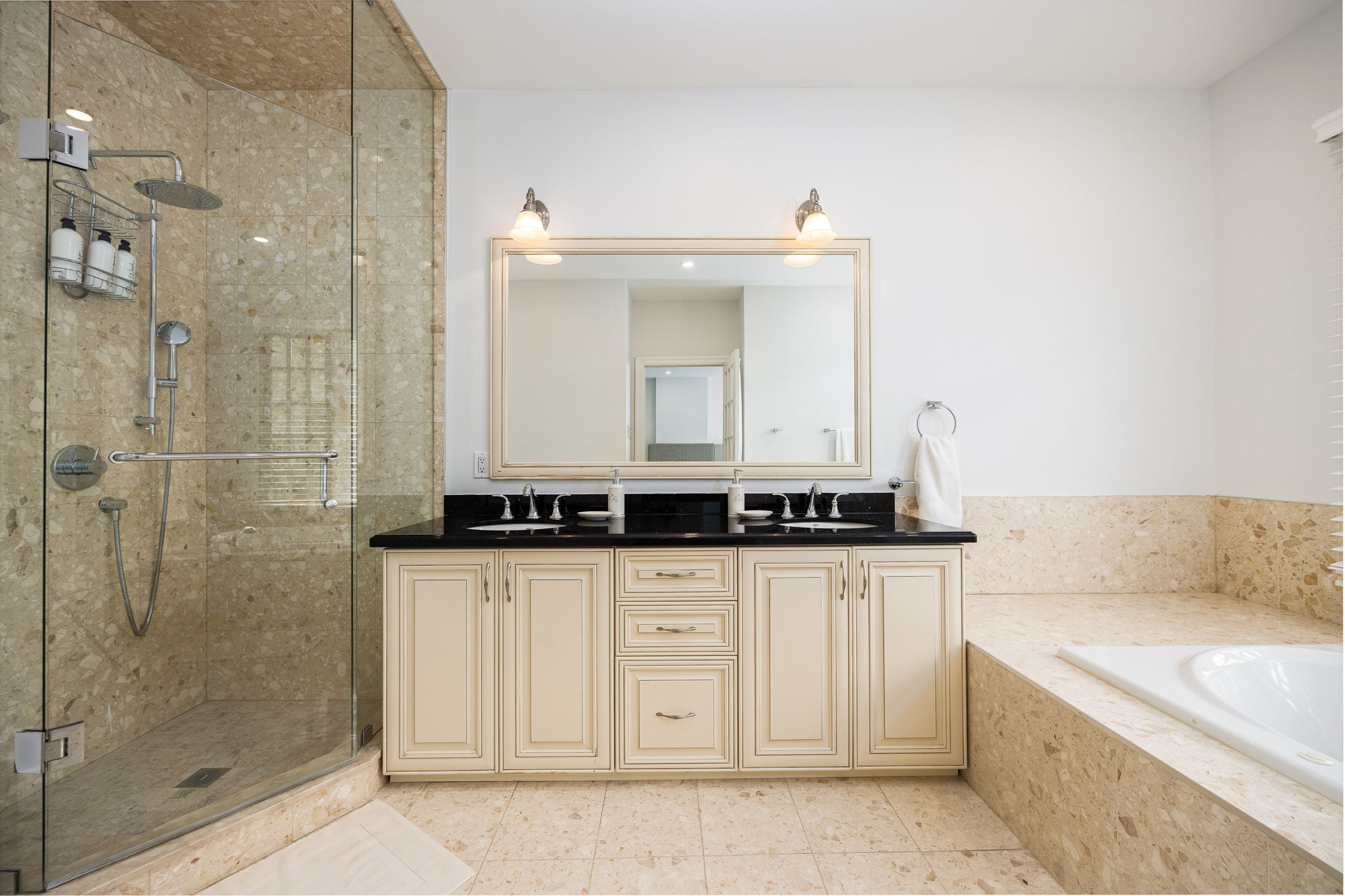 Toronto property showcase — delivered property photograph 23
