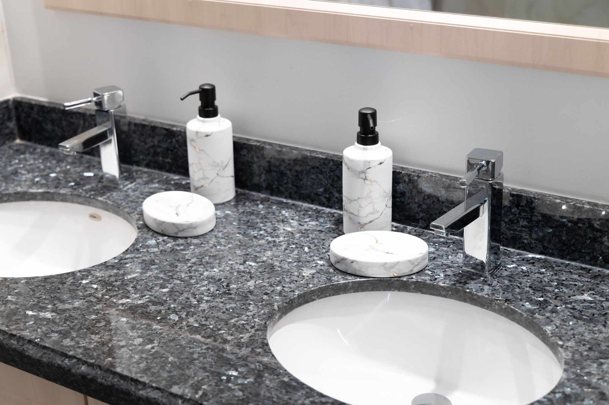 Toronto property showcase — delivered property photograph 54