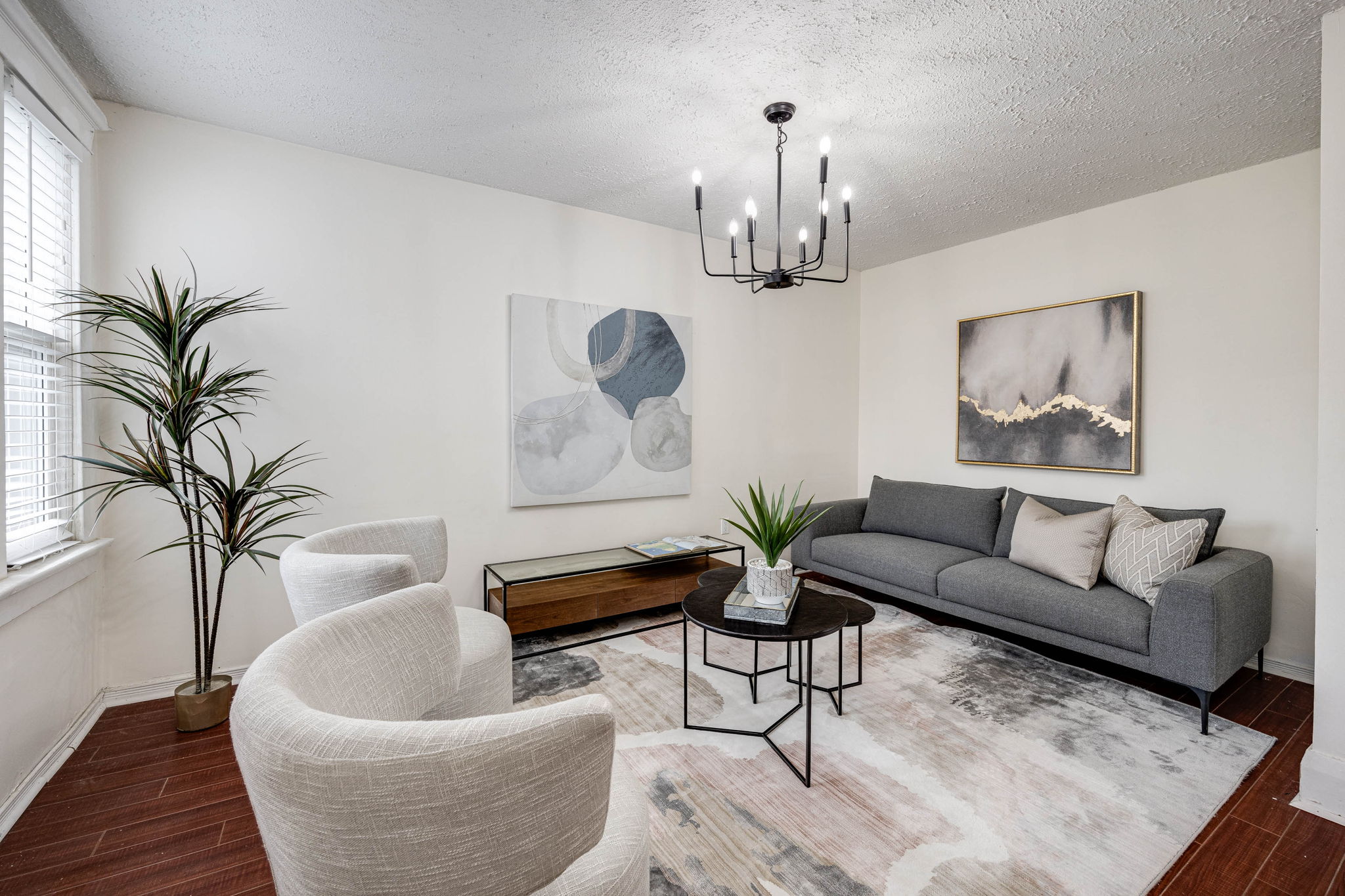 Toronto property showcase — delivered property photograph 28