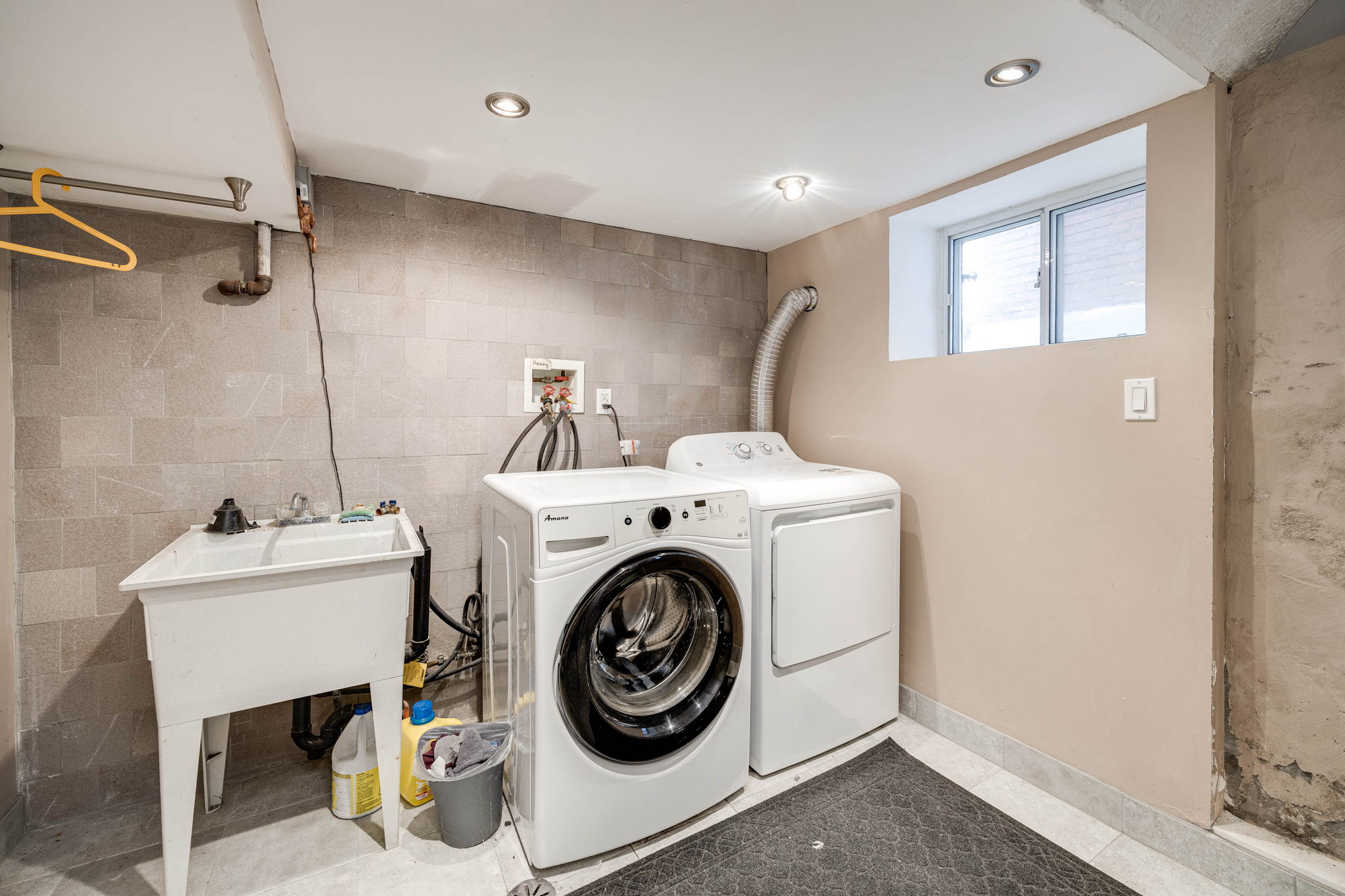 Toronto property showcase — delivered property photograph 37