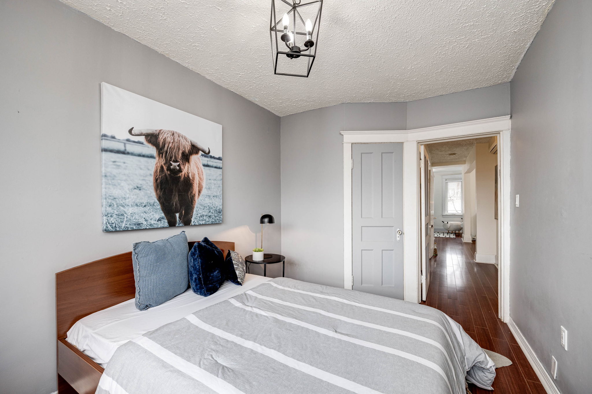 Toronto property showcase — delivered property photograph 34