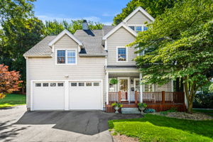 11 Woodbury Ct, Salem, MA 01970, USA Photo 1