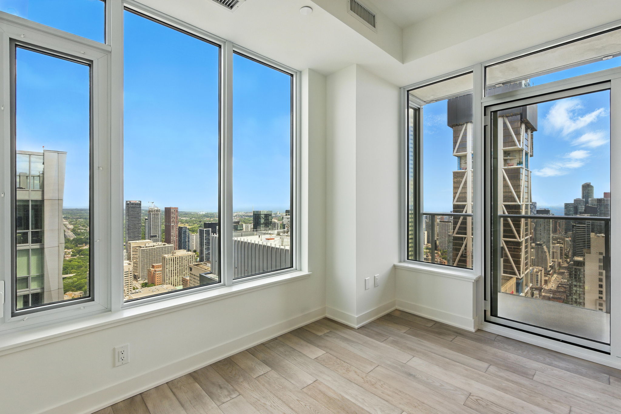 Toronto property showcase — delivered property photograph 10