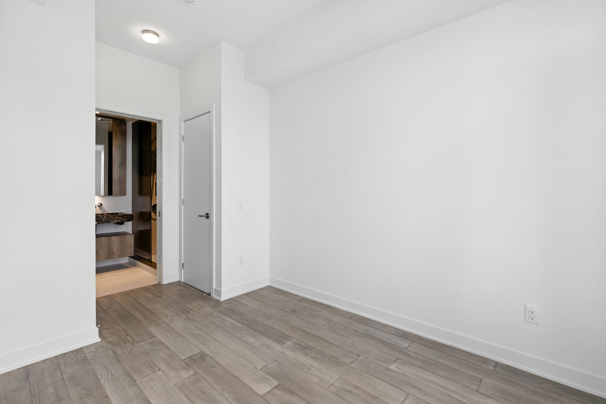 Toronto property showcase — delivered property photograph 11