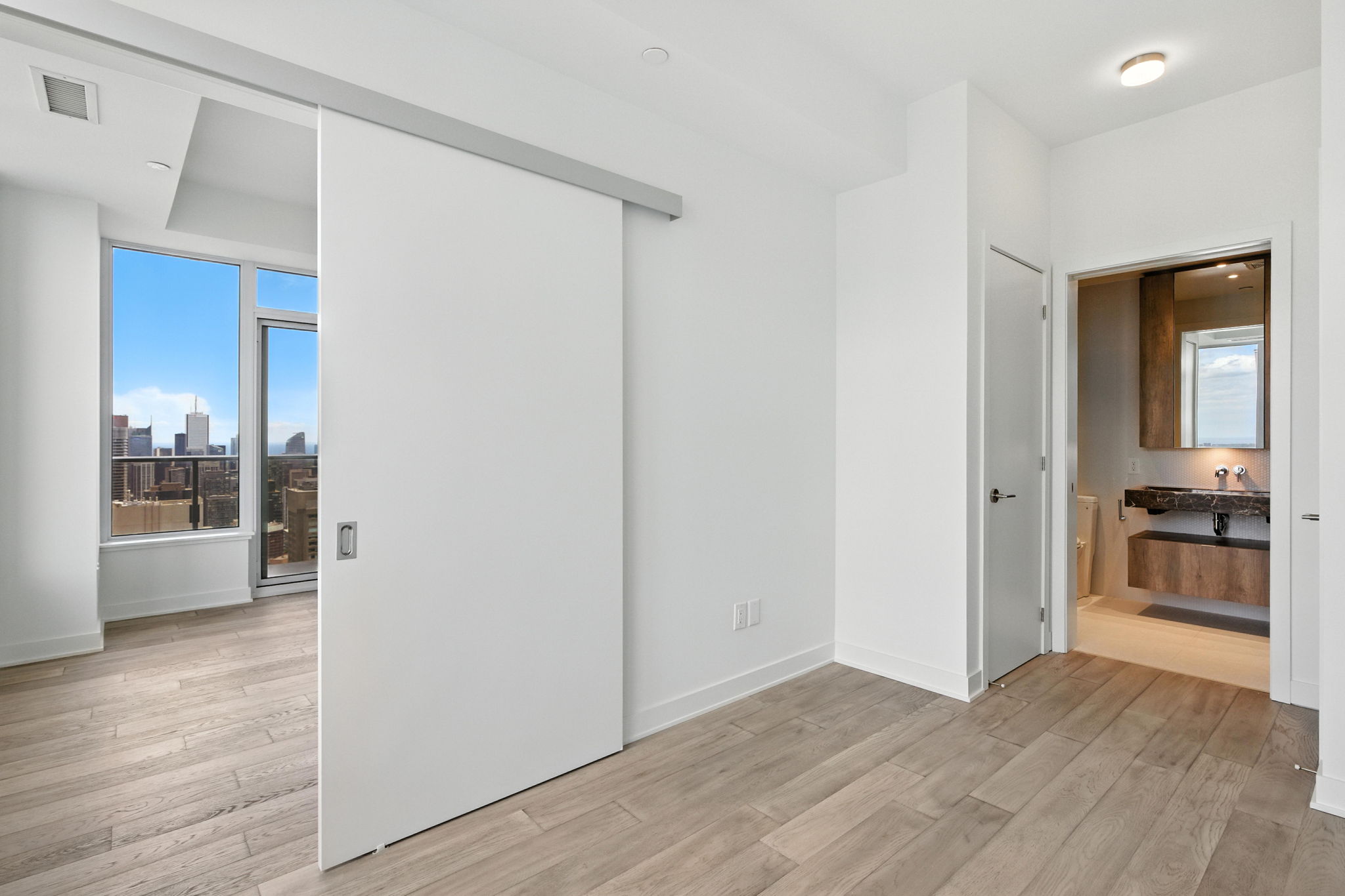 Toronto property showcase — delivered property photograph 12