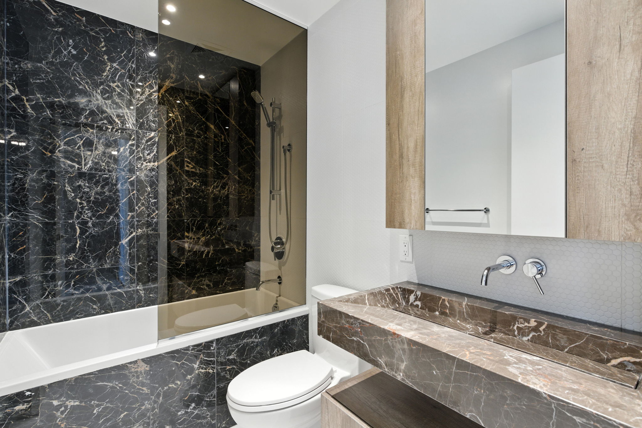 Toronto property showcase — delivered property photograph 18