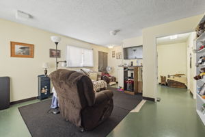  Photo 0
