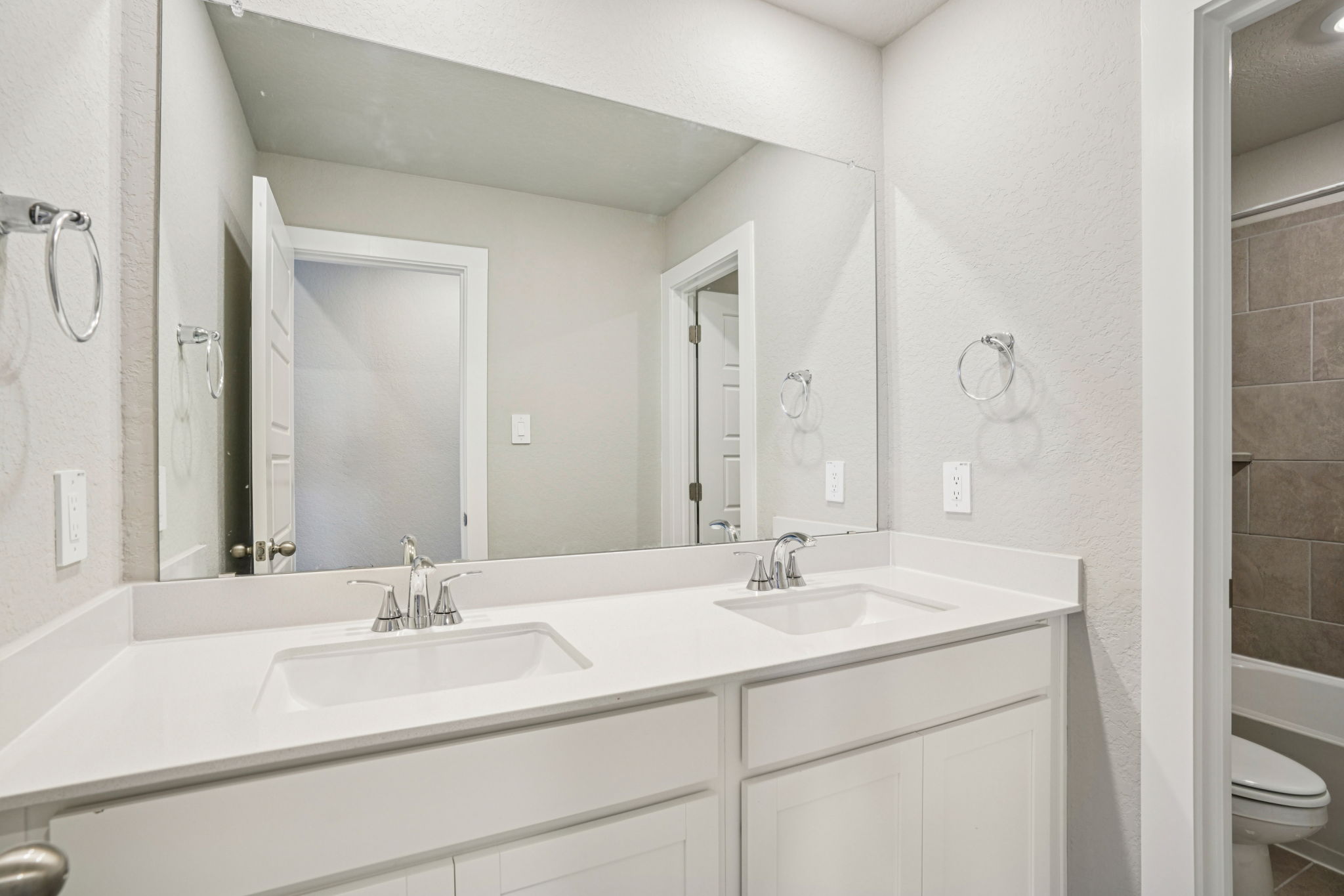 San Antonio - Legendary Trails - 110 Barton Point Schertz TX 78108 - 027