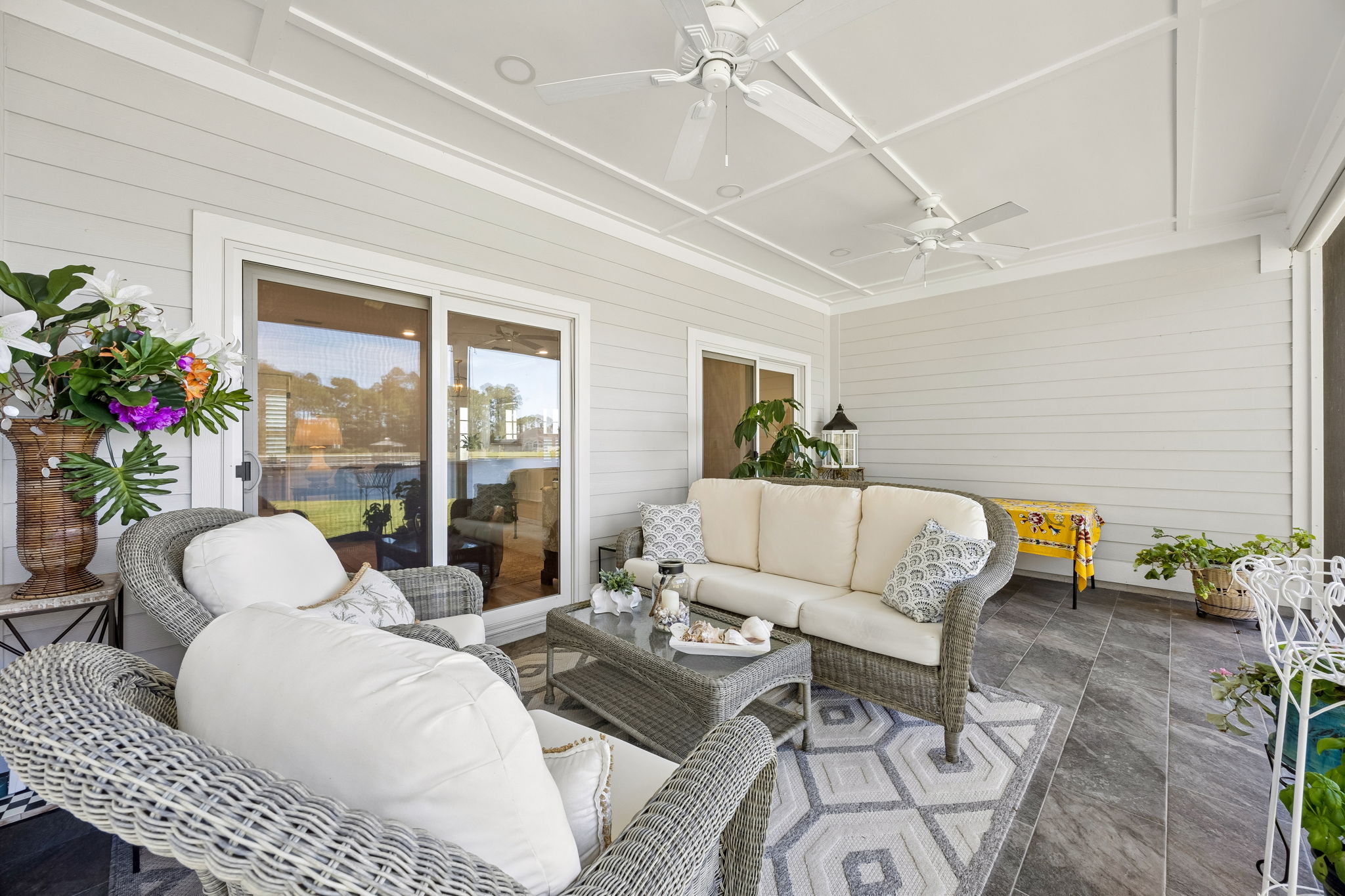 Screened-in Porch