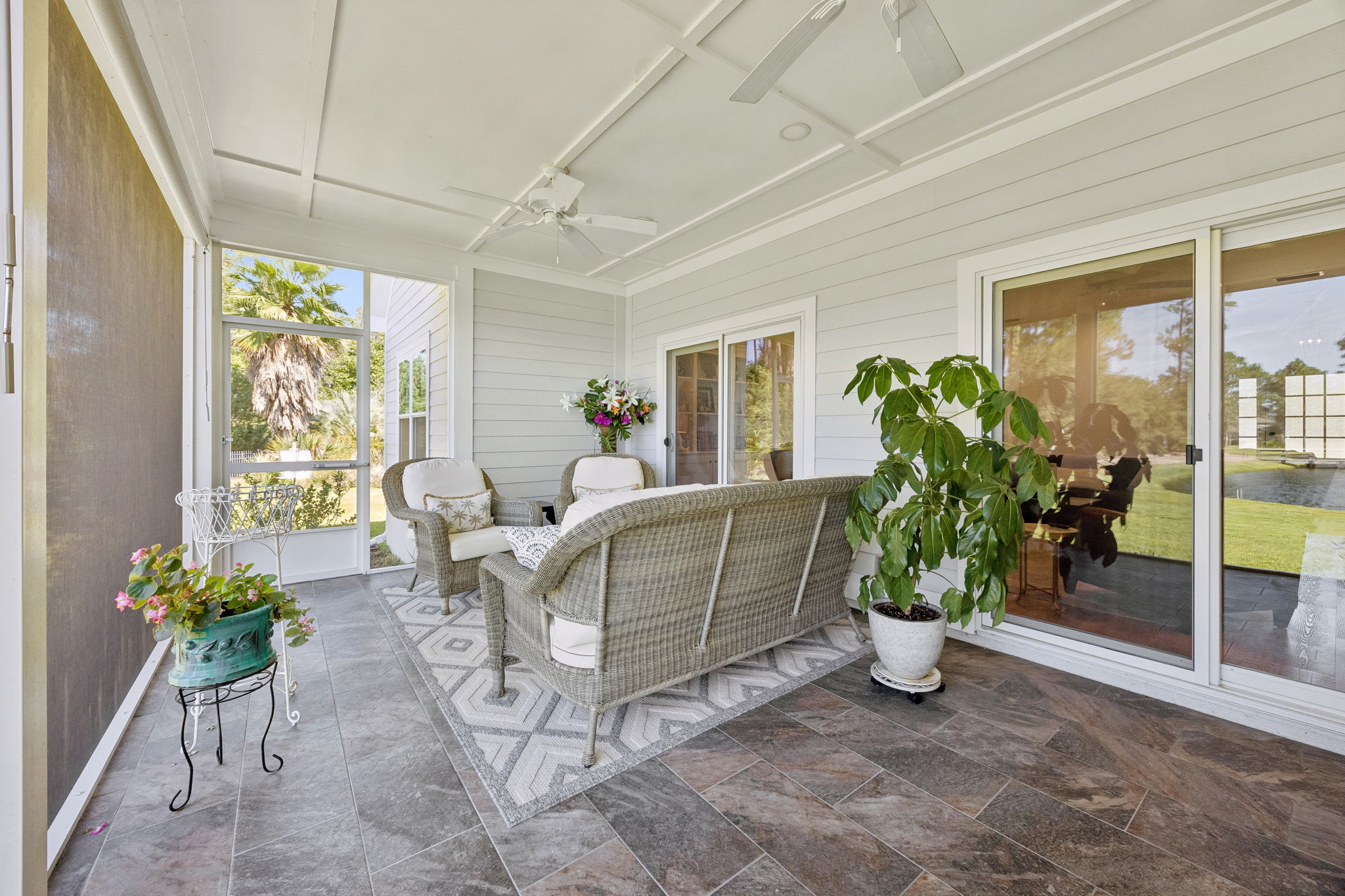 Screened-in Porch