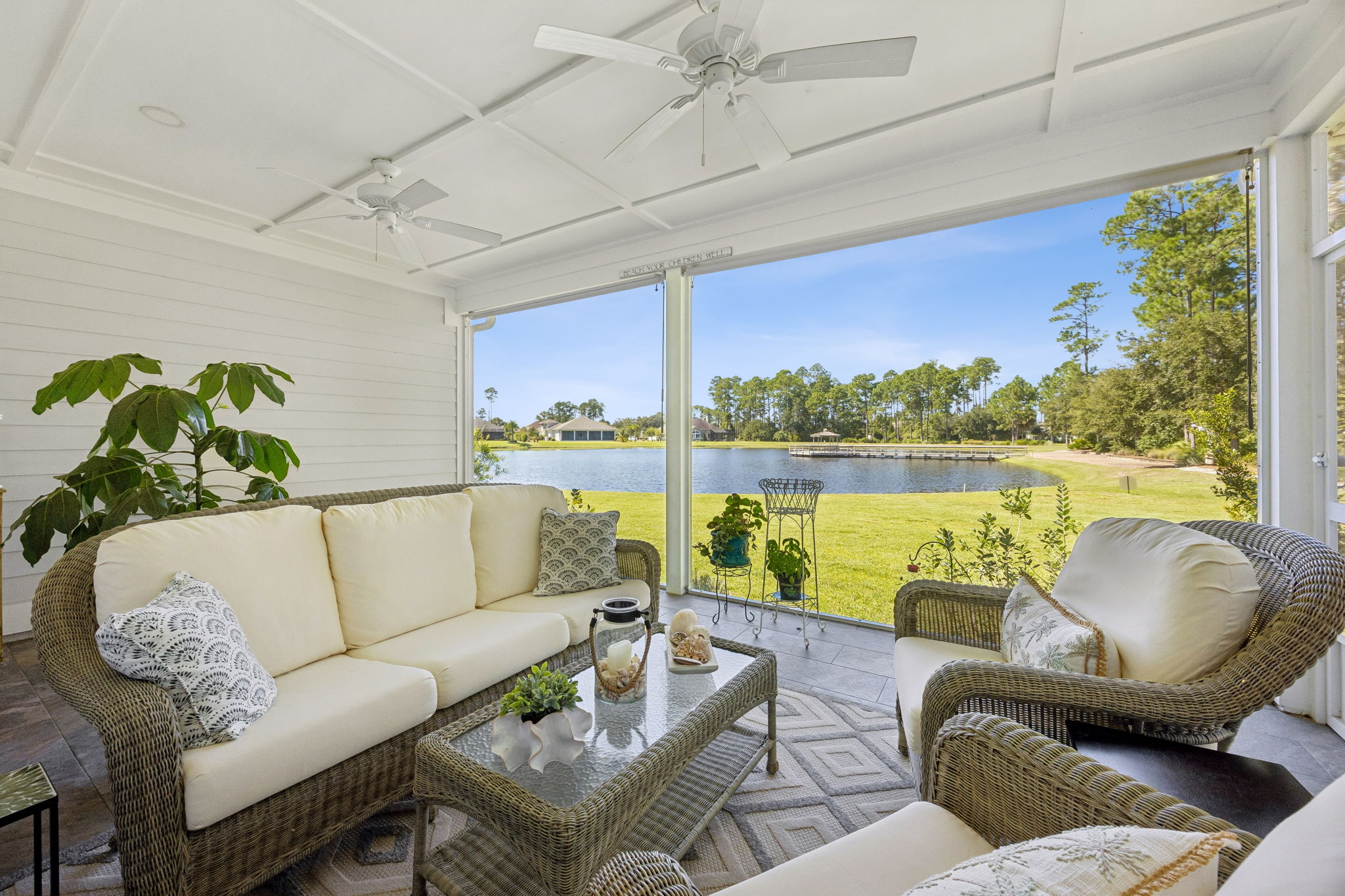 Screened-in Porch