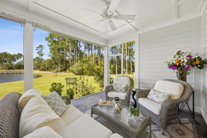 Screened-in Porch