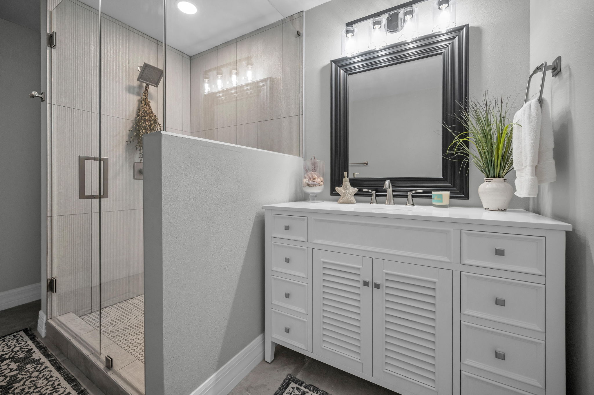 Lower Level Bathroom3c