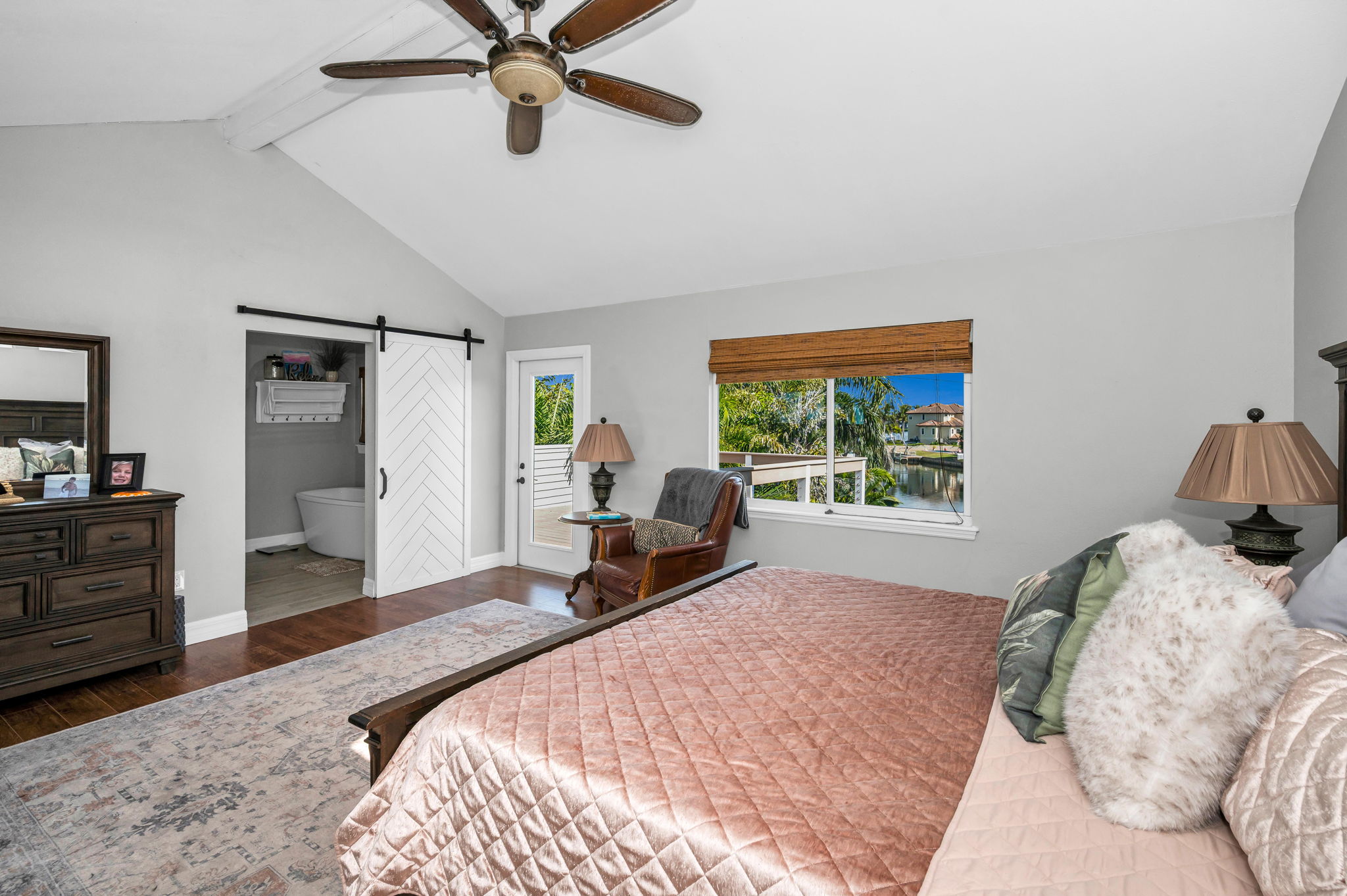 Upper Level Primary Bedroom1c