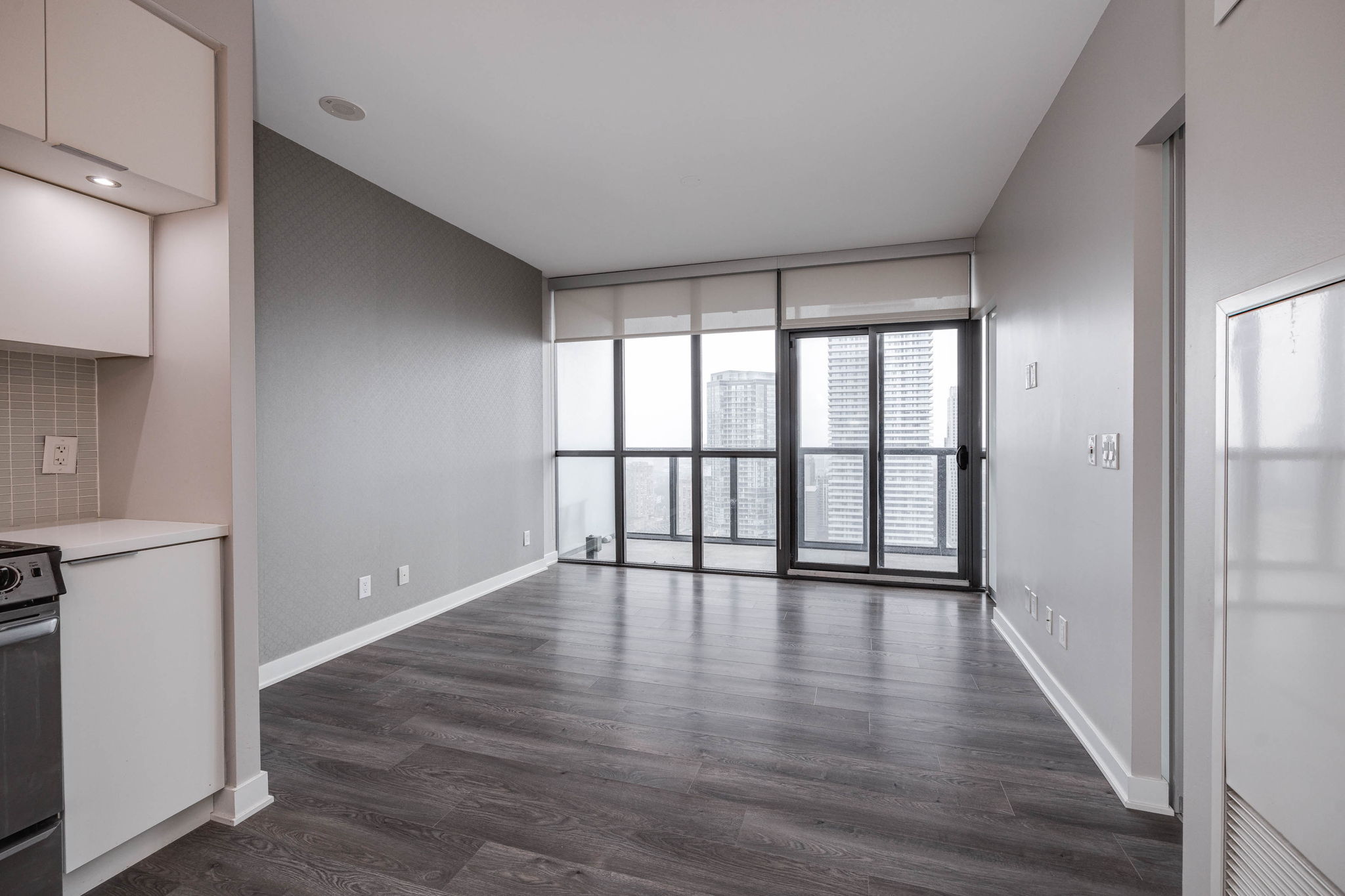 Toronto property showcase — delivered property photograph 9