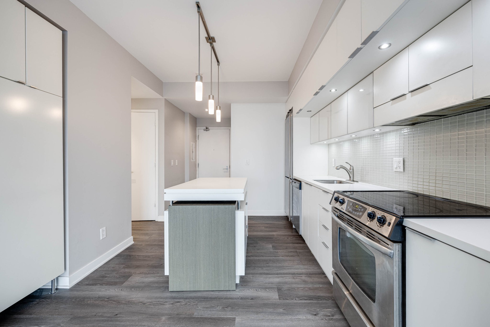 Toronto property showcase — delivered property photograph 6