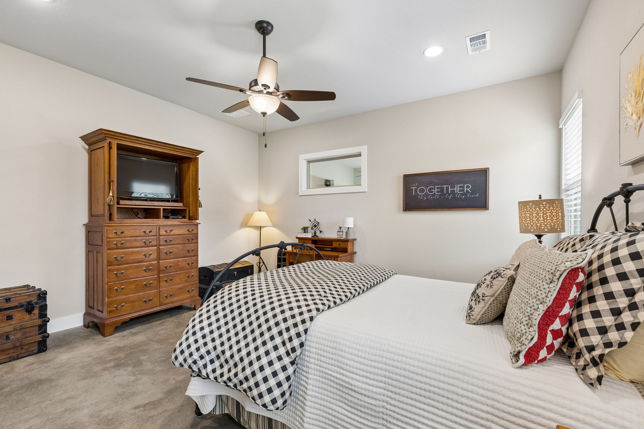 110Coolidge_010