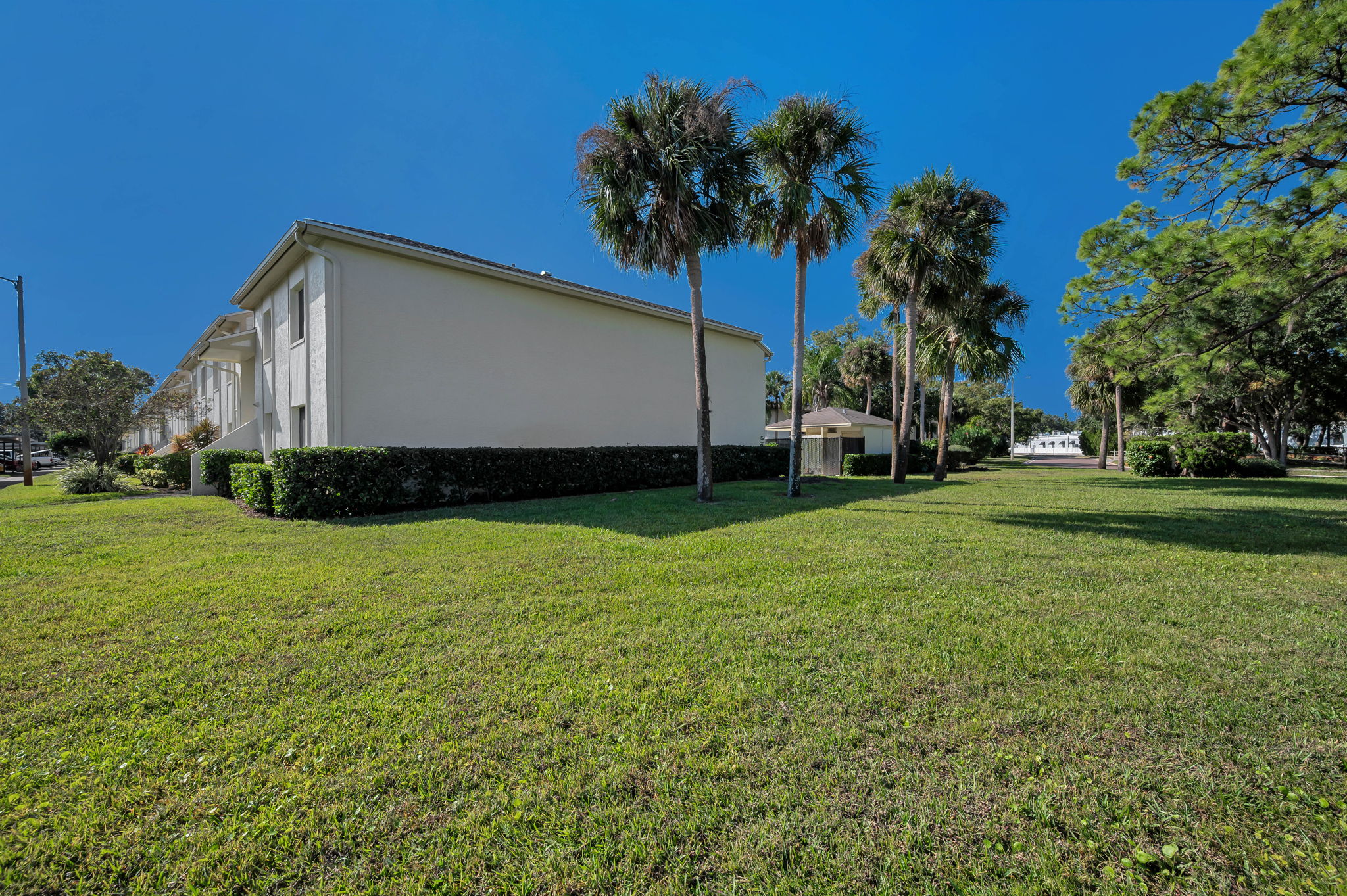 Side Exterior1