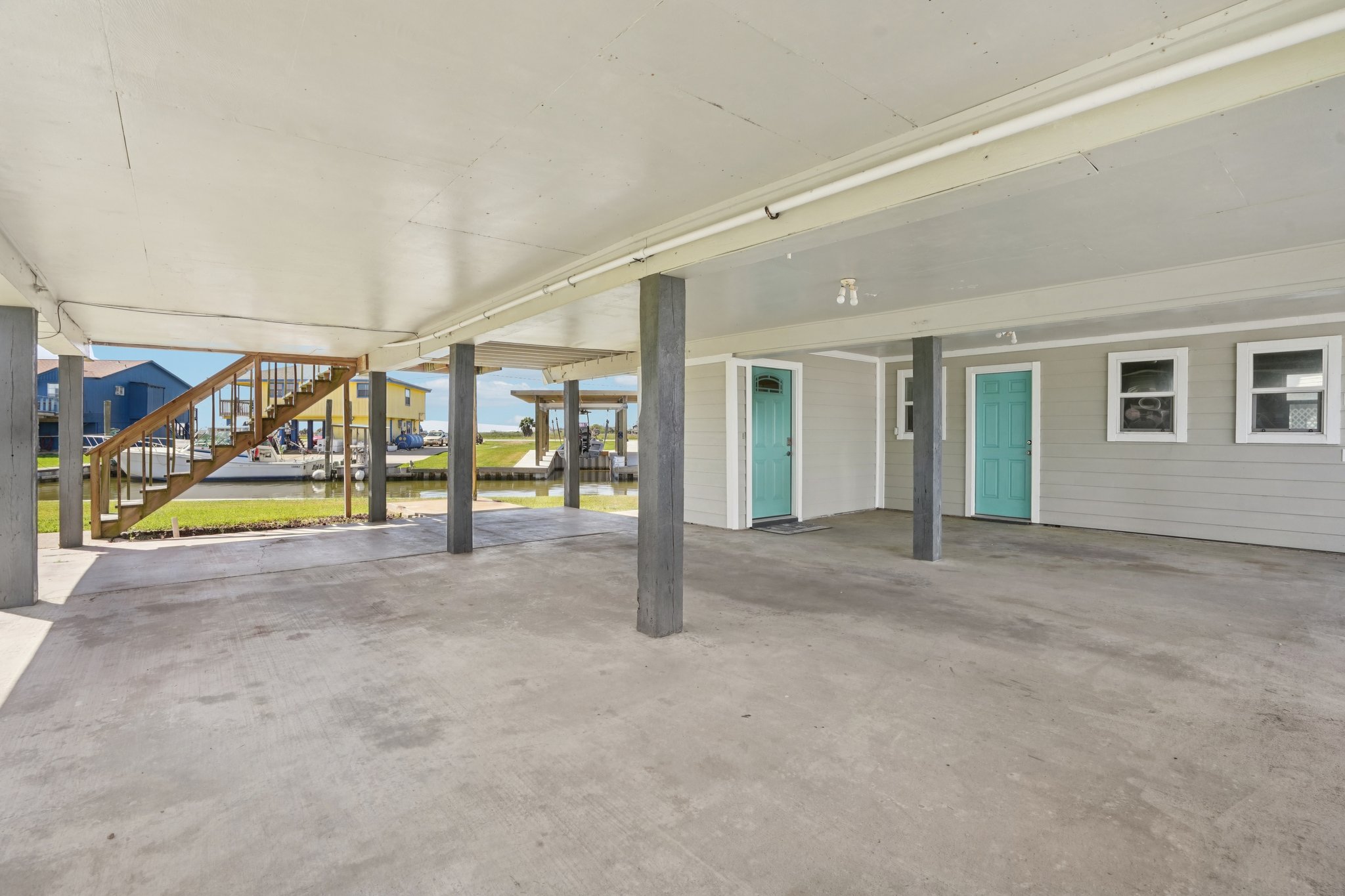 Mariner Ln-S2403-004.jpg