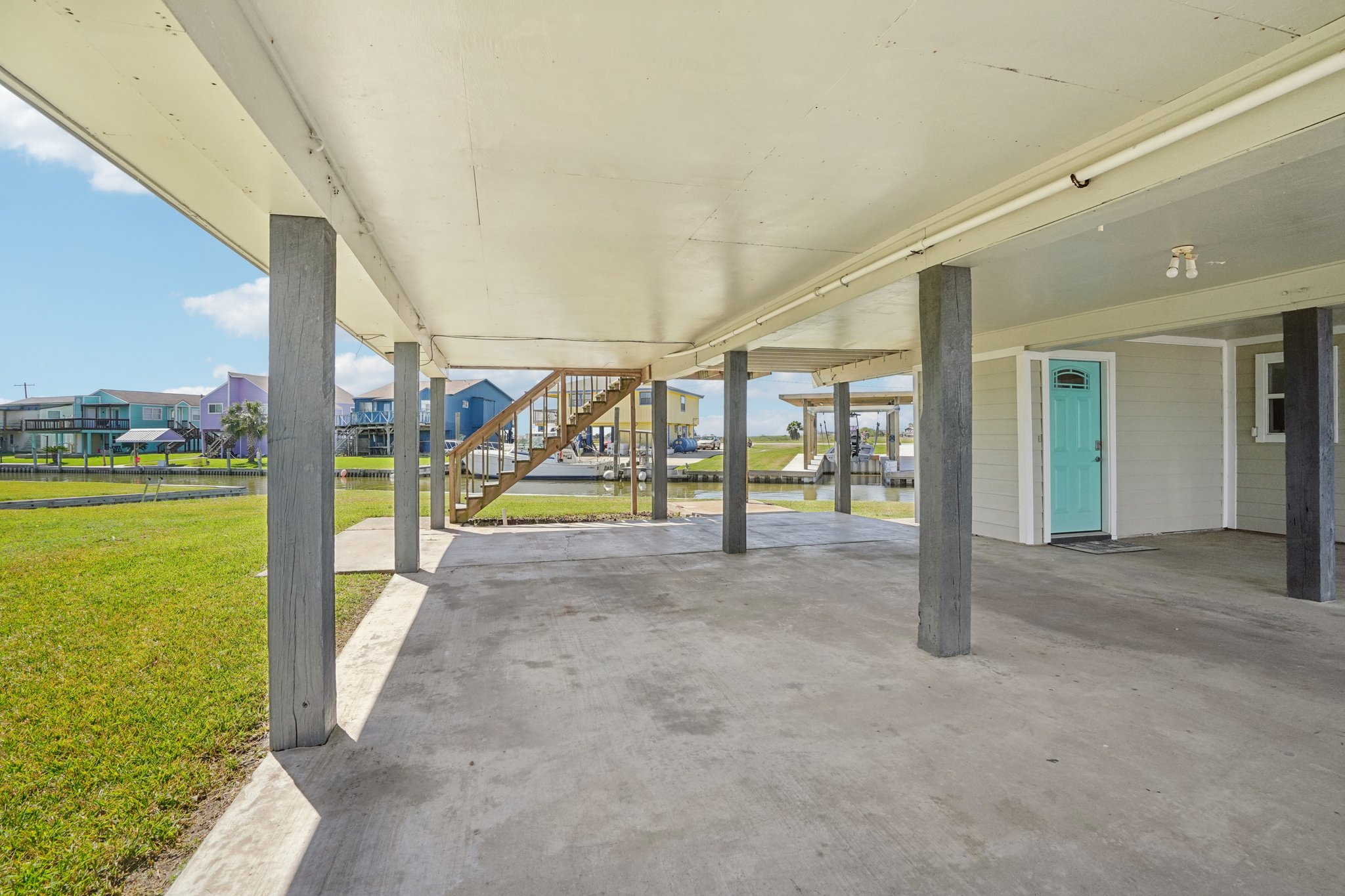 Mariner Ln-S2403-005.jpg