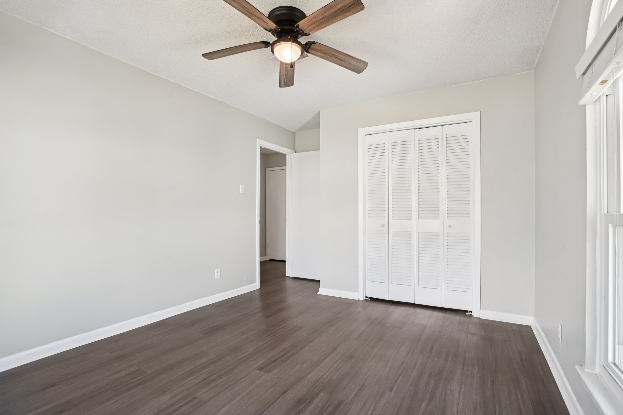 Mariner Ln-S2403-029.jpg